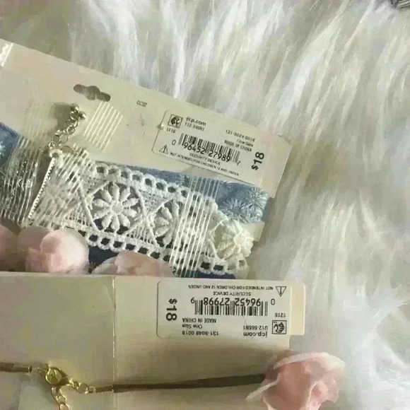 ⚡️ 3 for $20 ⚡️Floral Choker Bundle - Picture 4 of 4